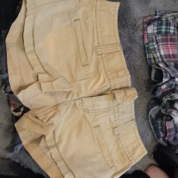 American Eagle short size 4 and 2 - Picture 3 of 8